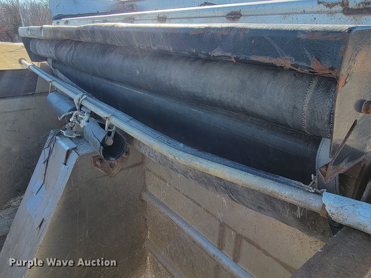 image for item KH9806 2006 International 7600  dump truck