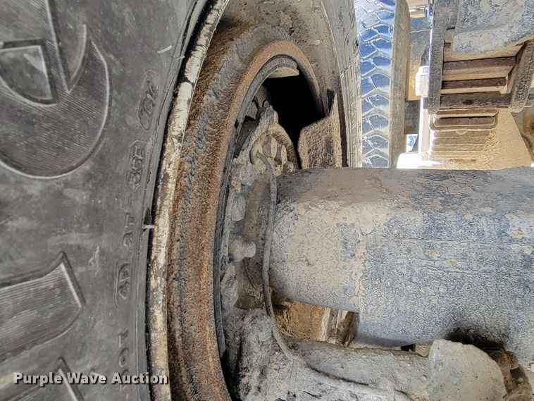 image for item KH9806 2006 International 7600  dump truck