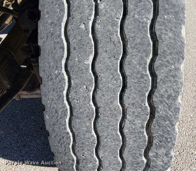 image for item KH9806 2006 International 7600  dump truck