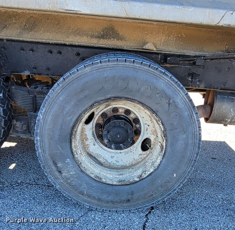 image for item KH9806 2006 International 7600  dump truck