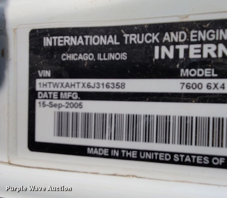 image for item KH9806 2006 International 7600  dump truck