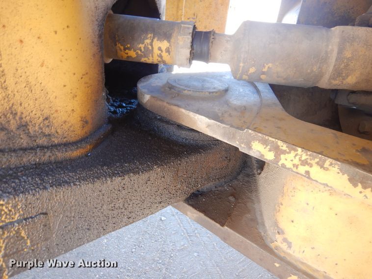 image for item KS9290 1984 Caterpillar 966D  wheel loader