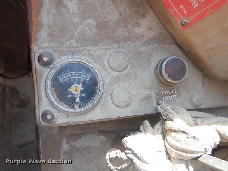 image for item KS9290 1984 Caterpillar 966D  wheel loader