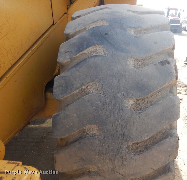 image for item KS9290 1984 Caterpillar 966D  wheel loader