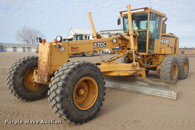 image for item KS9291 1997 John Deere 770C  motor grader