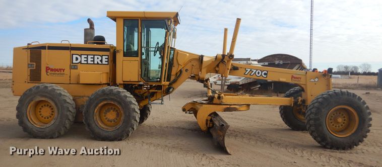 image for item KS9291 1997 John Deere 770C  motor grader