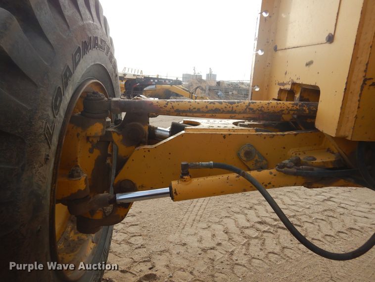 image for item KS9291 1997 John Deere 770C  motor grader