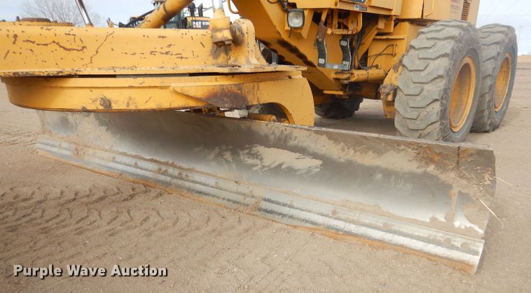 image for item KS9291 1997 John Deere 770C  motor grader