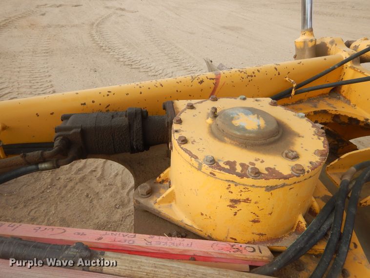 image for item KS9291 1997 John Deere 770C  motor grader