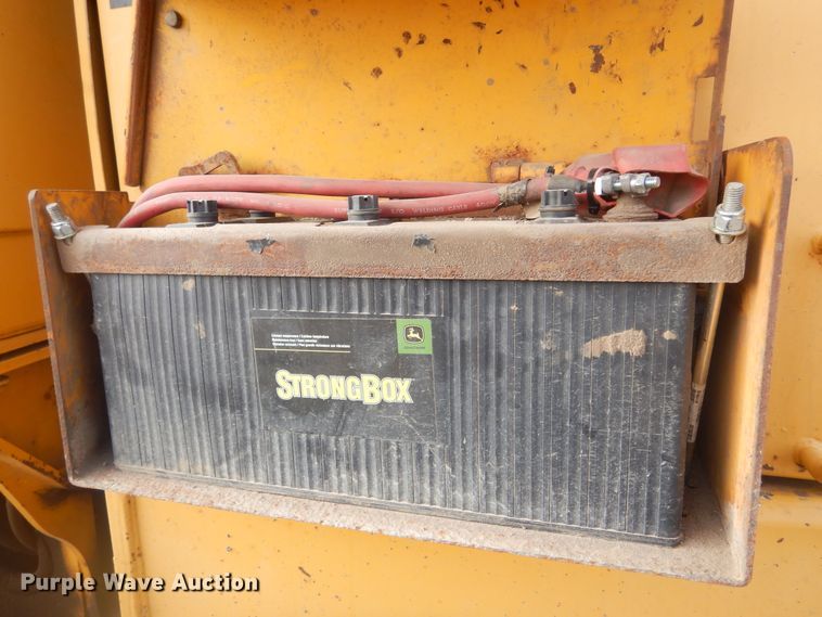 image for item KS9291 1997 John Deere 770C  motor grader