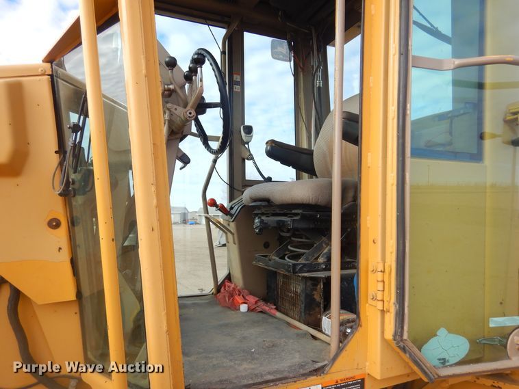 image for item KS9291 1997 John Deere 770C  motor grader