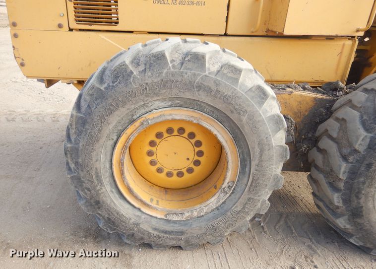 image for item KS9291 1997 John Deere 770C  motor grader