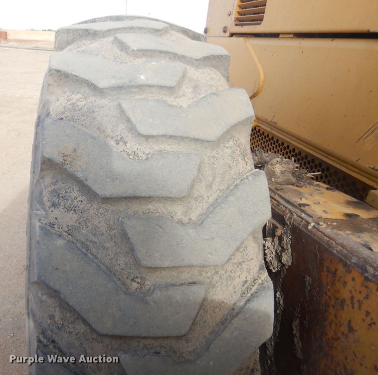 image for item KS9291 1997 John Deere 770C  motor grader