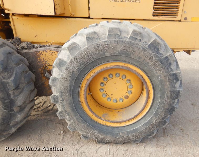 image for item KS9291 1997 John Deere 770C  motor grader