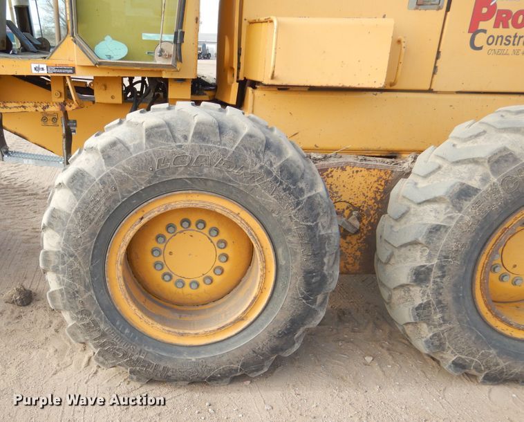 image for item KS9291 1997 John Deere 770C  motor grader