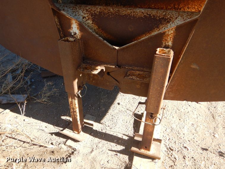 image for item KS9292 1992 Trail King  bottom dump trailer