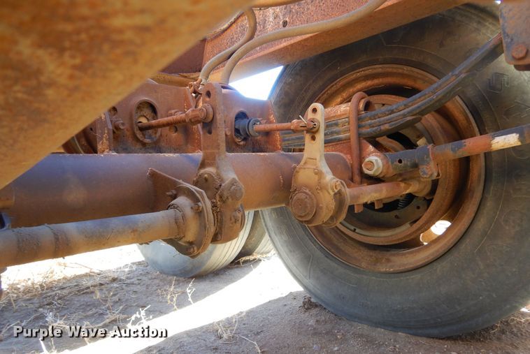 image for item KS9292 1992 Trail King  bottom dump trailer