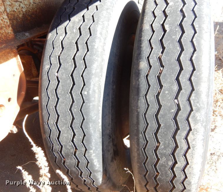 image for item KS9292 1992 Trail King  bottom dump trailer