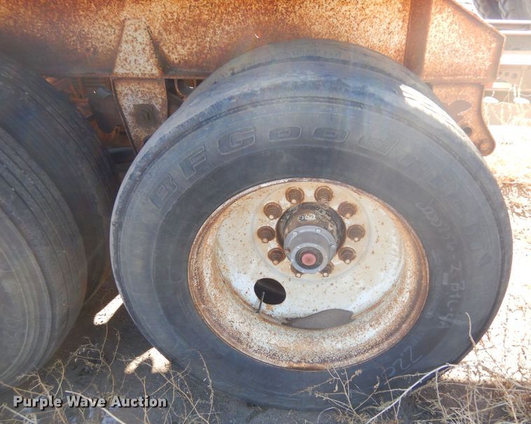 image for item KS9292 1992 Trail King  bottom dump trailer