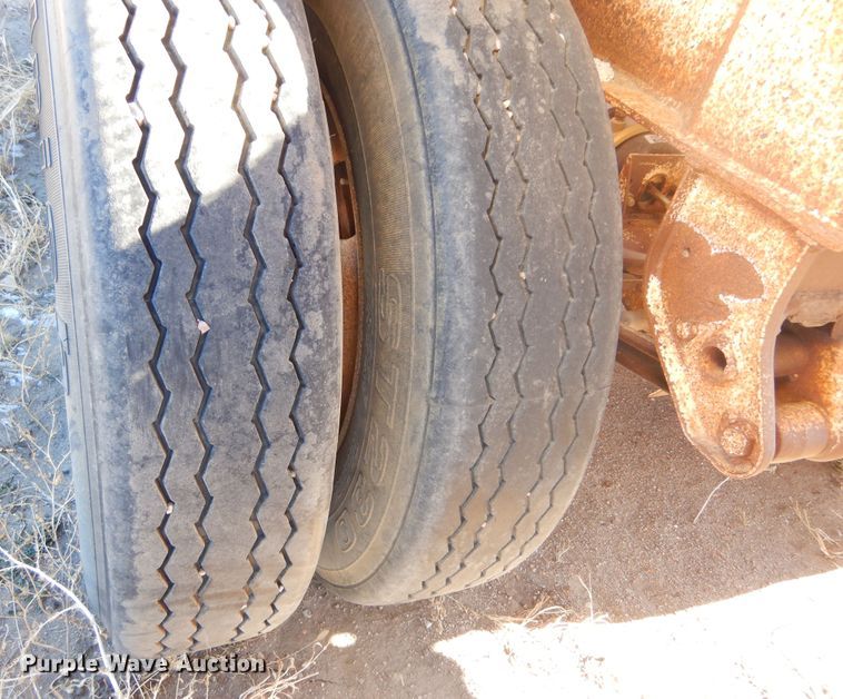 image for item KS9292 1992 Trail King  bottom dump trailer