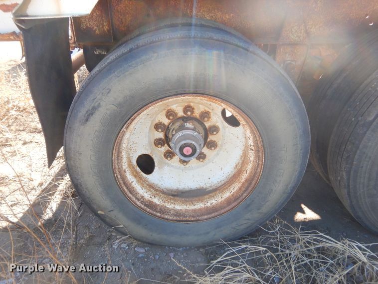 image for item KS9292 1992 Trail King  bottom dump trailer