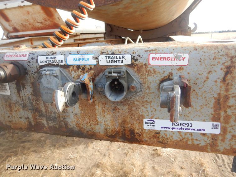 image for item KS9293 2011 SiDump'r SDR325  side dump trailer