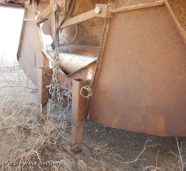 image for item KS9294 1993 Trail King  bottom dump trailer