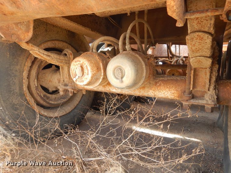 image for item KS9294 1993 Trail King  bottom dump trailer