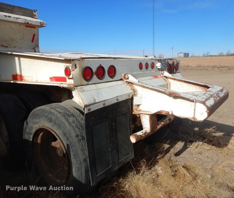 image for item KS9294 1993 Trail King  bottom dump trailer