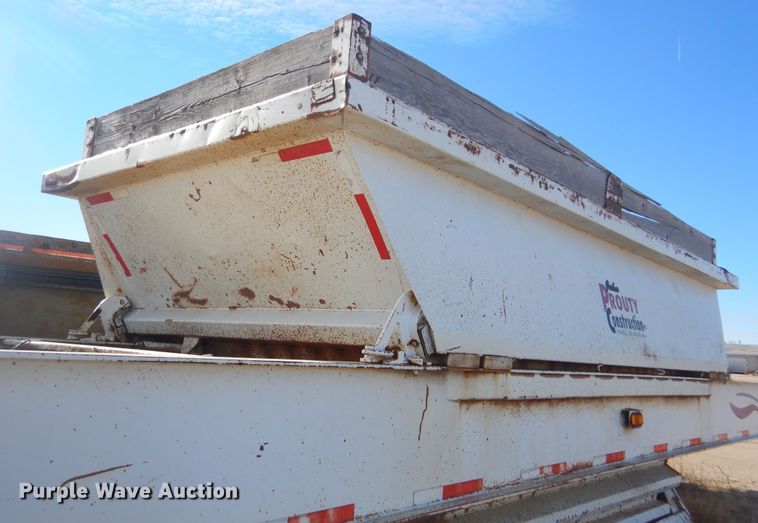 image for item KS9294 1993 Trail King  bottom dump trailer
