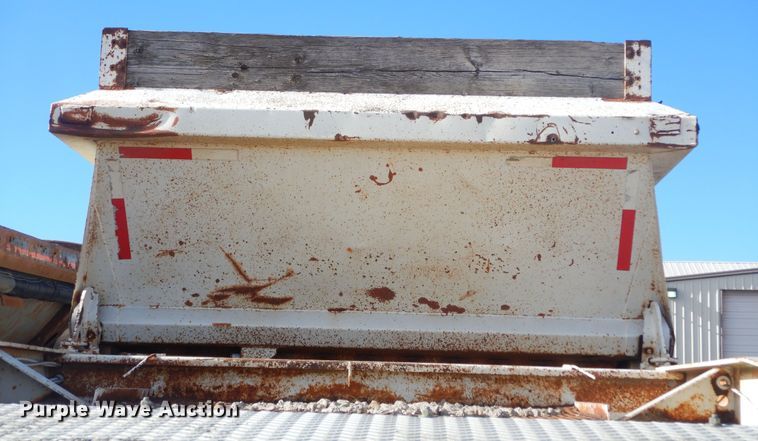 image for item KS9294 1993 Trail King  bottom dump trailer