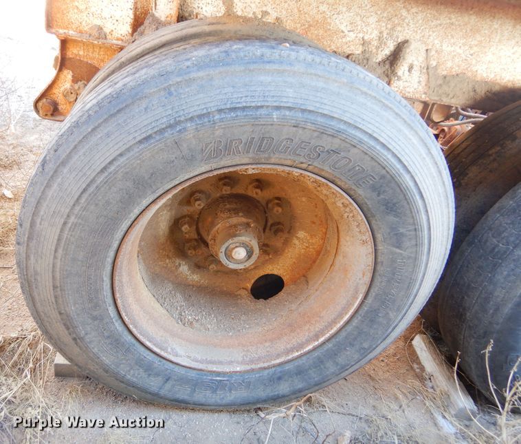 image for item KS9294 1993 Trail King  bottom dump trailer