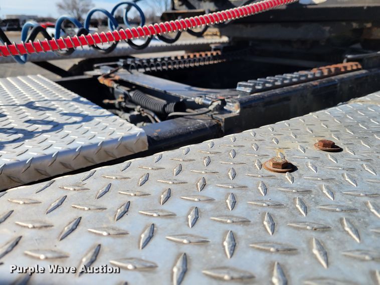 image for item DI1167 1999 Peterbilt 378  semi truck