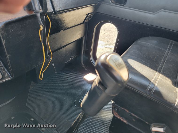 image for item DI1167 1999 Peterbilt 378  semi truck