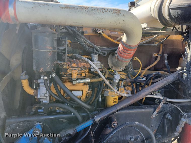 image for item DI1167 1999 Peterbilt 378  semi truck