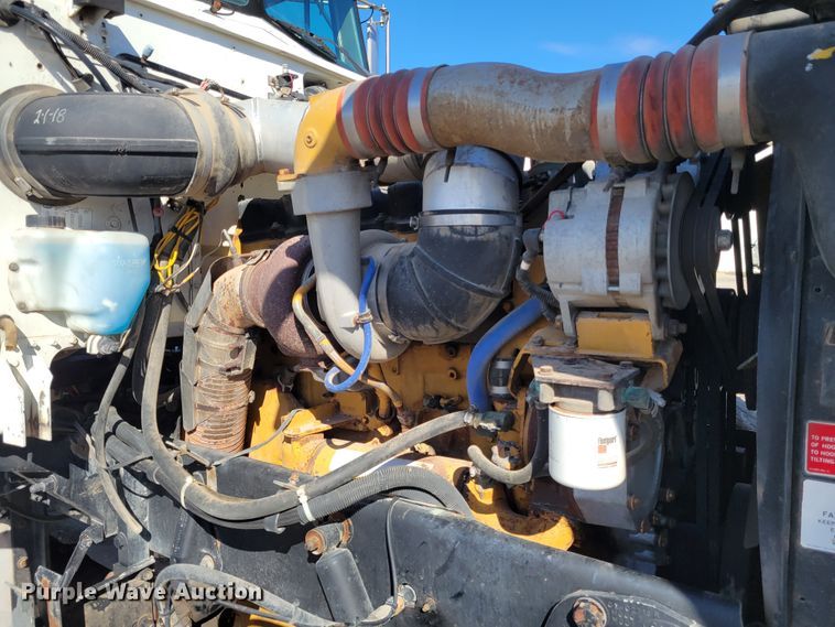 image for item DI1167 1999 Peterbilt 378  semi truck