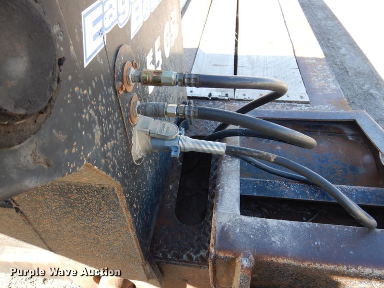 image for item DI1168 2007 Eager Beaver 55GSL  lowboy equipment trailer