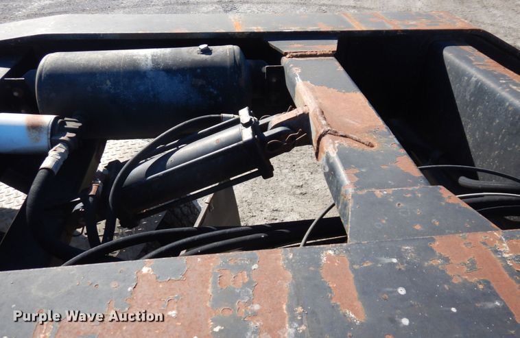 image for item DI1168 2007 Eager Beaver 55GSL  lowboy equipment trailer