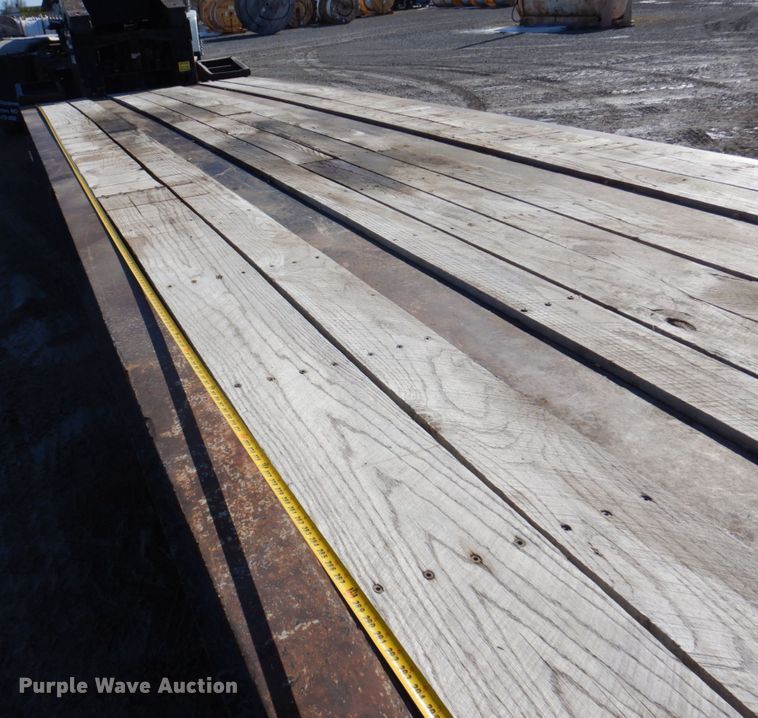 image for item DI1168 2007 Eager Beaver 55GSL  lowboy equipment trailer