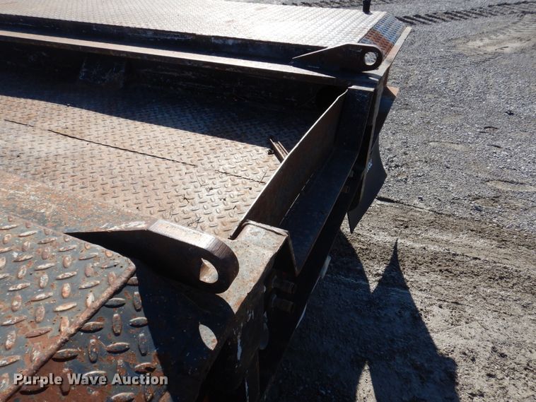 image for item DI1168 2007 Eager Beaver 55GSL  lowboy equipment trailer