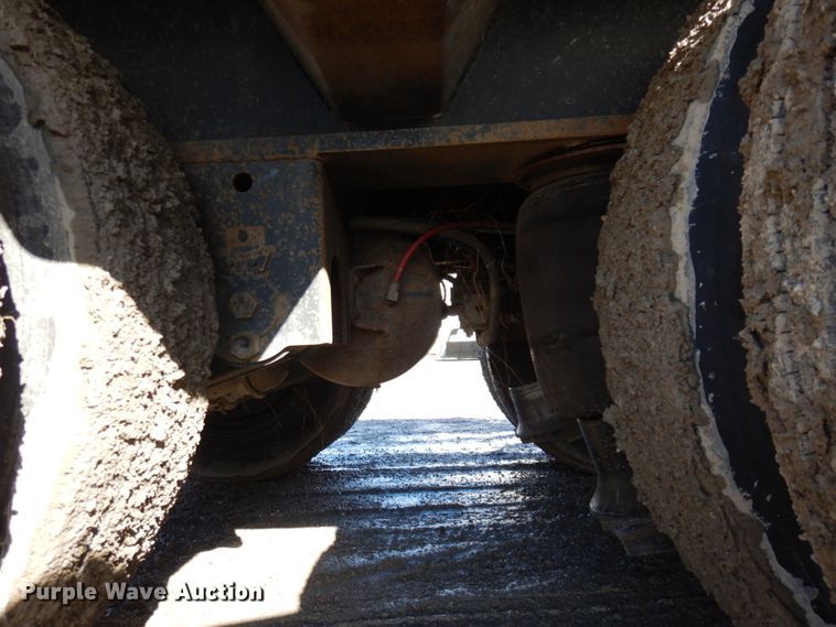 image for item DI1168 2007 Eager Beaver 55GSL  lowboy equipment trailer