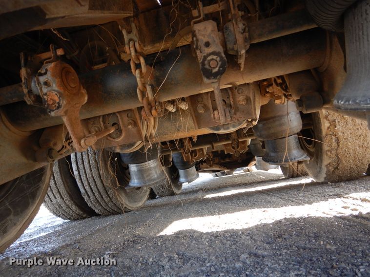 image for item DI1168 2007 Eager Beaver 55GSL  lowboy equipment trailer