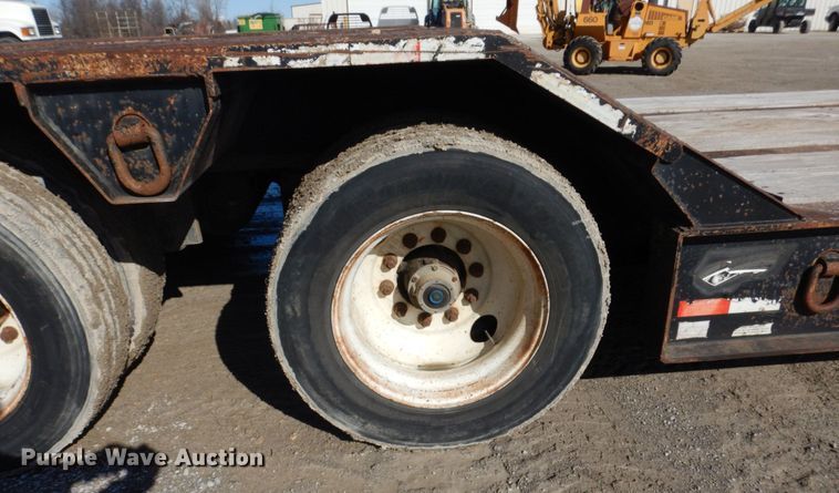 image for item DI1168 2007 Eager Beaver 55GSL  lowboy equipment trailer