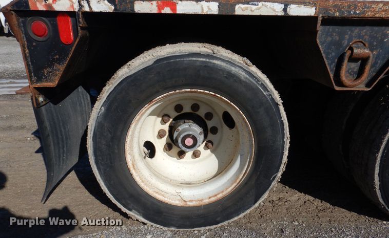 image for item DI1168 2007 Eager Beaver 55GSL  lowboy equipment trailer