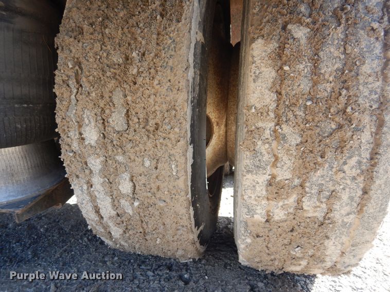 image for item DI1168 2007 Eager Beaver 55GSL  lowboy equipment trailer