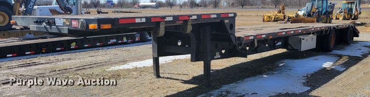 image for item DI1169 2009 Transcraft DTL-2100 W2  drop deck equipment trailer