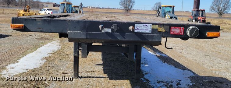 image for item DI1169 2009 Transcraft DTL-2100 W2  drop deck equipment trailer