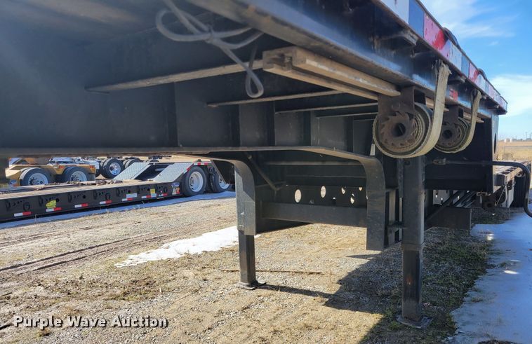 image for item DI1169 2009 Transcraft DTL-2100 W2  drop deck equipment trailer
