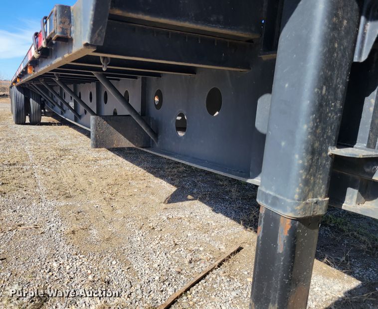 image for item DI1169 2009 Transcraft DTL-2100 W2  drop deck equipment trailer