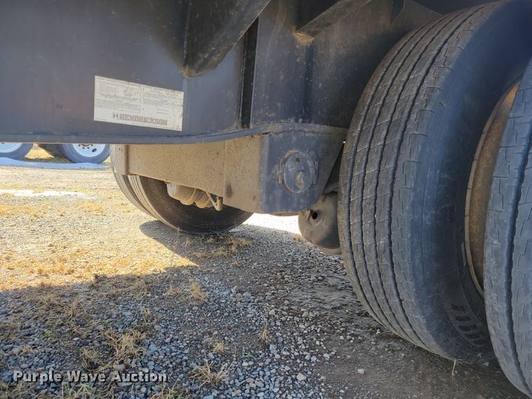 image for item DI1169 2009 Transcraft DTL-2100 W2  drop deck equipment trailer